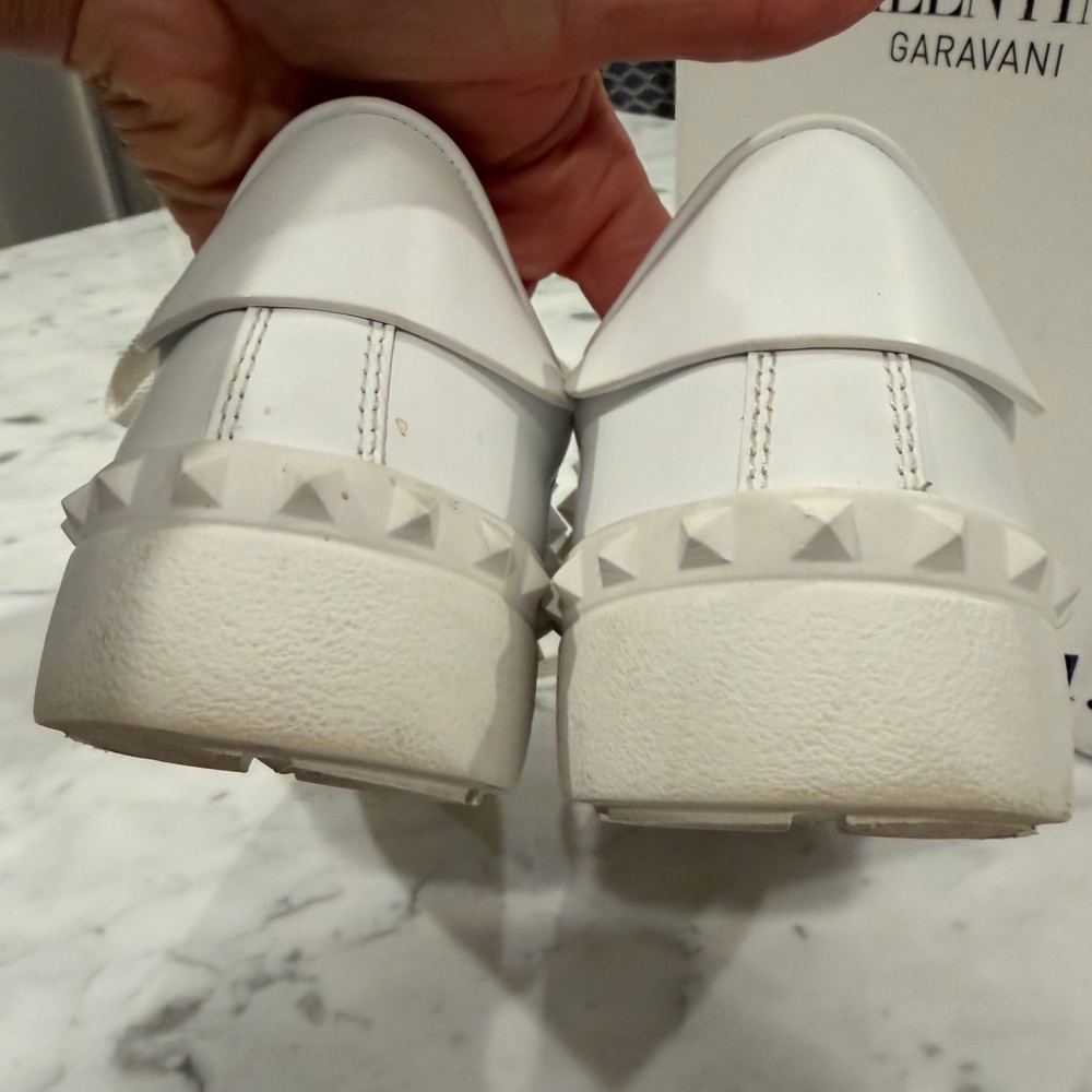 Valentino Garavani 11. Rockstud Untitled White Sneakers Size 38 - Picture 7 of 11